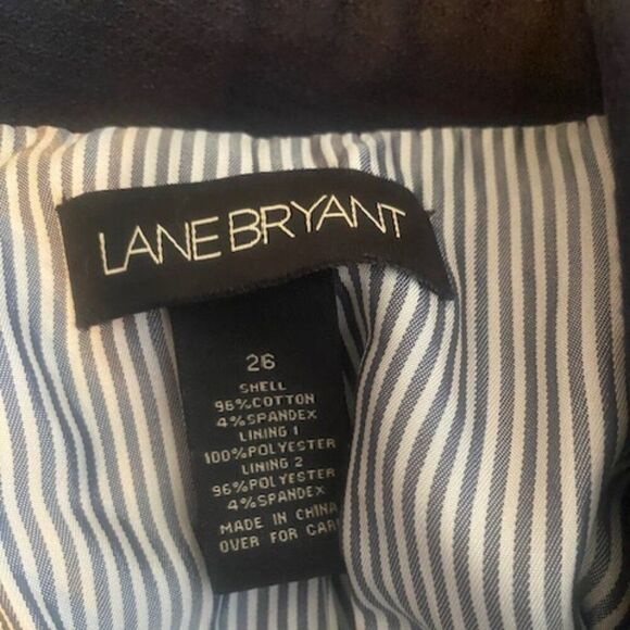 Lane Bryant Navy Blue 3/4 cuffed sleeves belted back blazer, size 26 - Picture 4 of 4